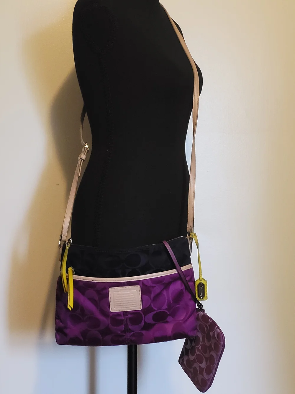 Coach Legacy Weekend Hippie 24864 Purple Signature Nylon Crossbody With Wristlet